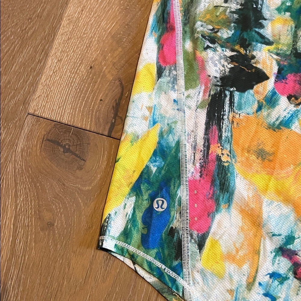 Lululemon short sleeve active shirt size 4 rainbow splatter - Picture 3 of 5